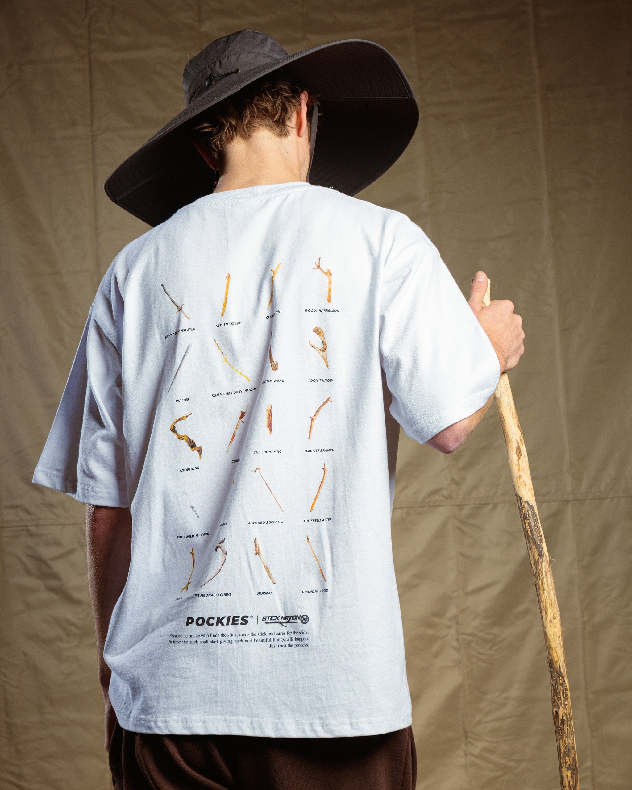 Jesse: 6'2 wearing size L.