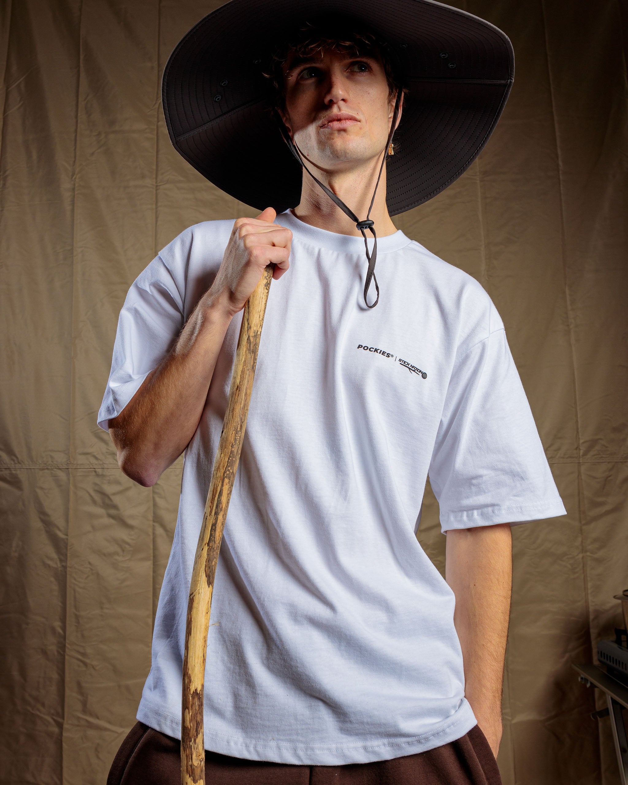 Jesse: 6'2 wearing size L.